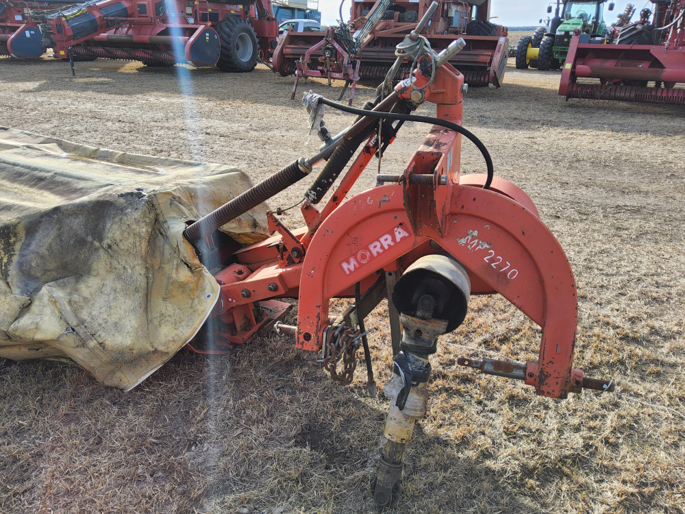 #511B - MASSEY FERGUSON 2270 MOWER | DeMott Auction