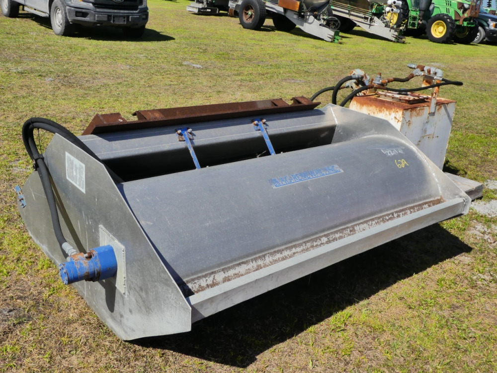 #629 - Ag Renewal FV-206 Sweeper | DeMott Auction