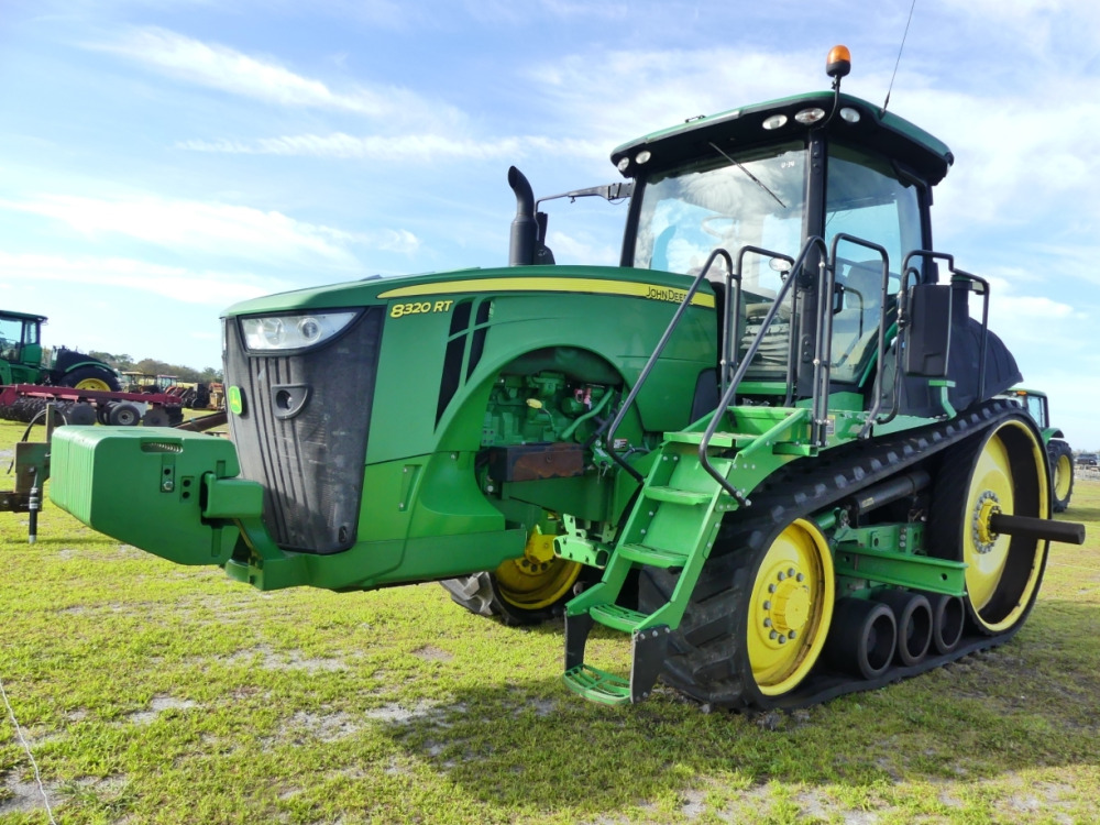 #828 - 2020 John Deere 8320RT | DeMott Auction