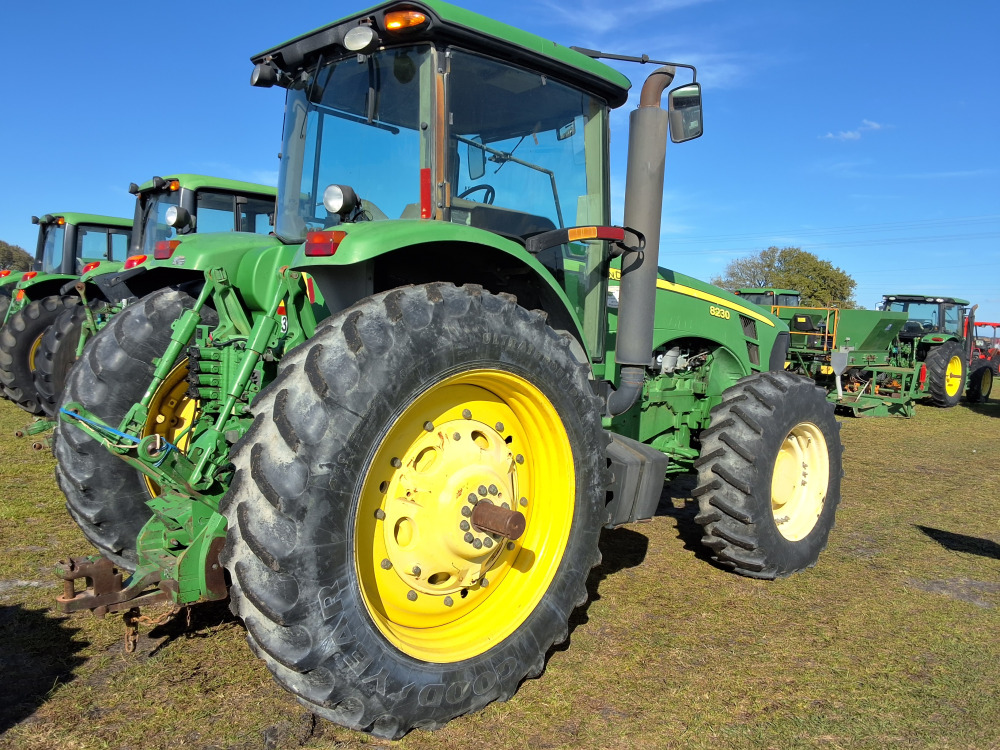 779 2007 John Deere 8230 Demott Auction 7402