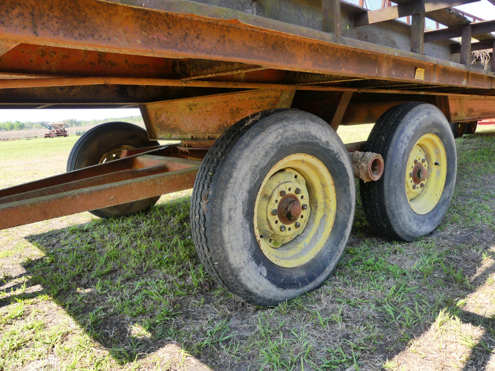 #890A - Peerless Cotton Wagon | DeMott Auction