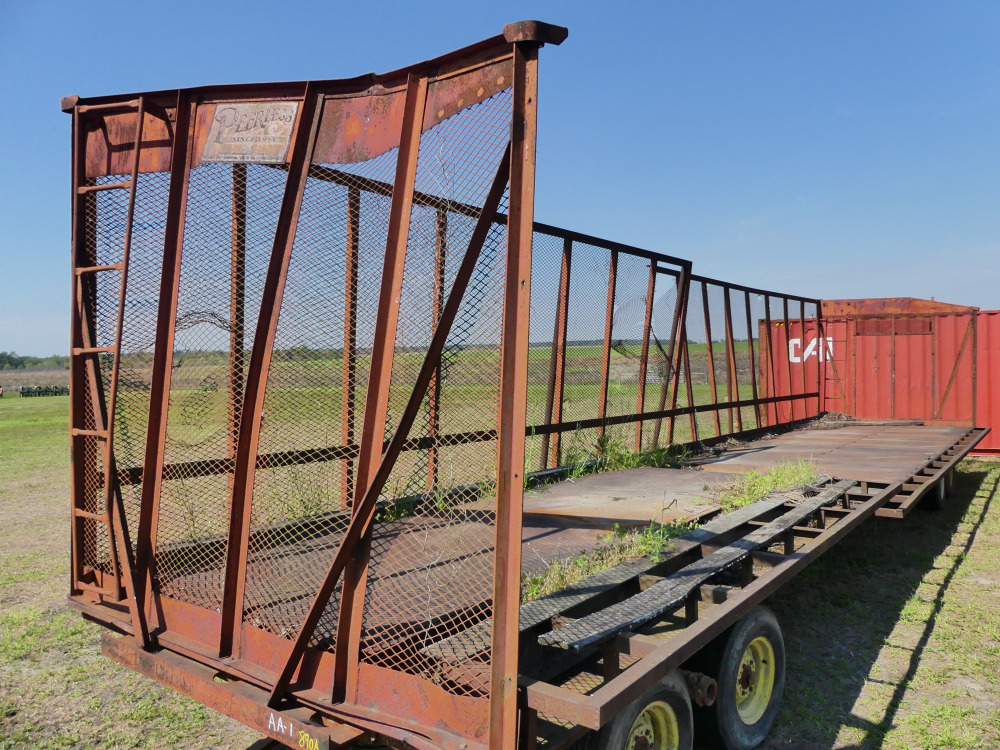 #890A - Peerless Cotton Wagon | DeMott Auction