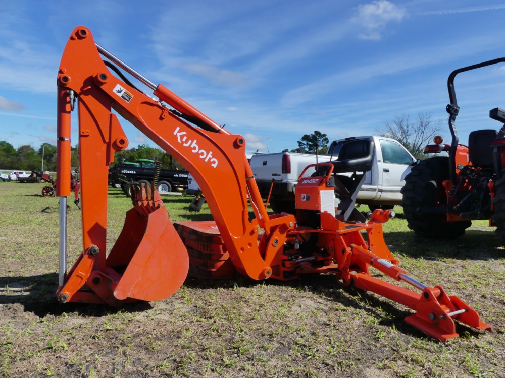 467A Kubota BH92 Backhoe Attachment DeMott Auction