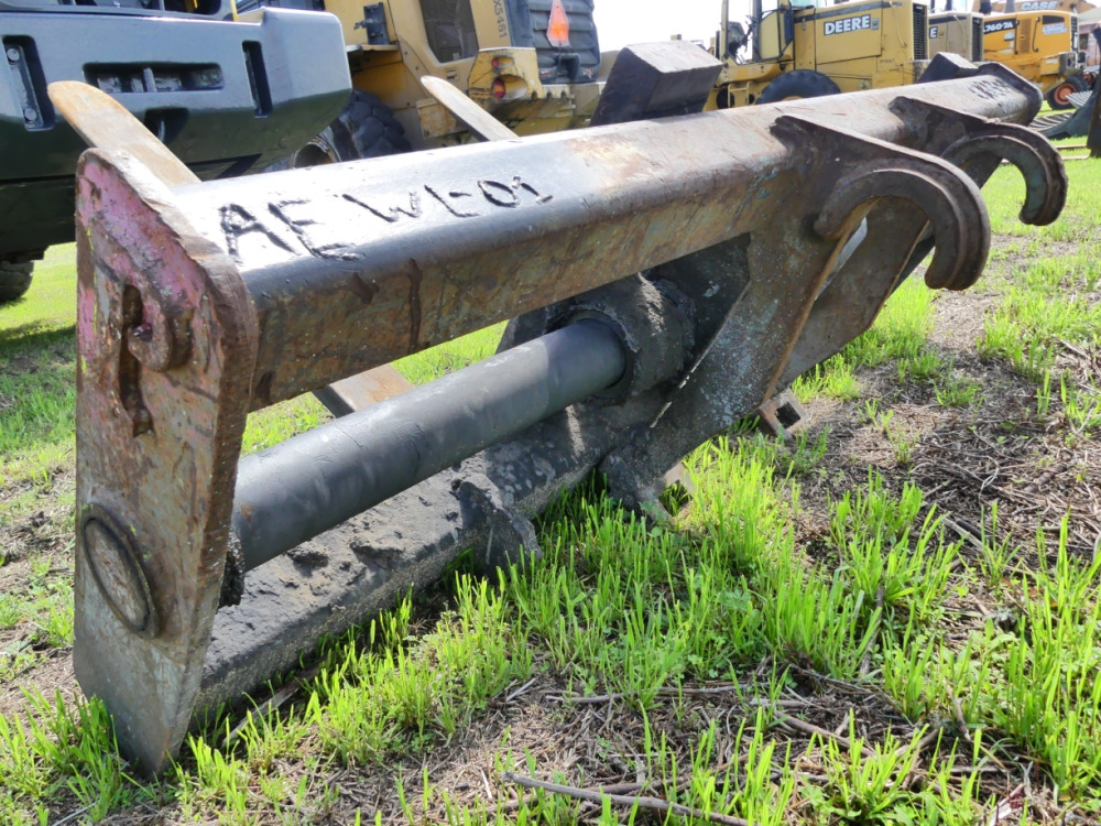 851 Pemberton Forks for Komatsu Loader DeMott Auction