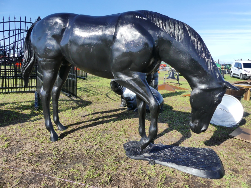 385 Horse Statue DeMott Auction