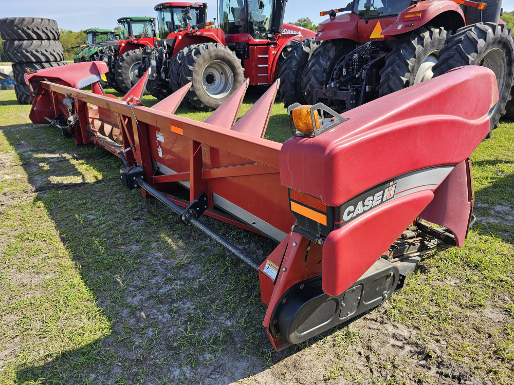 825B CaseIH 3412 Corn Head DeMott Auction