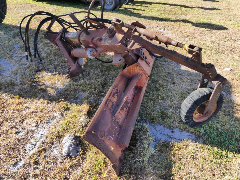 #713 - Rhino R950 | DeMott Auction