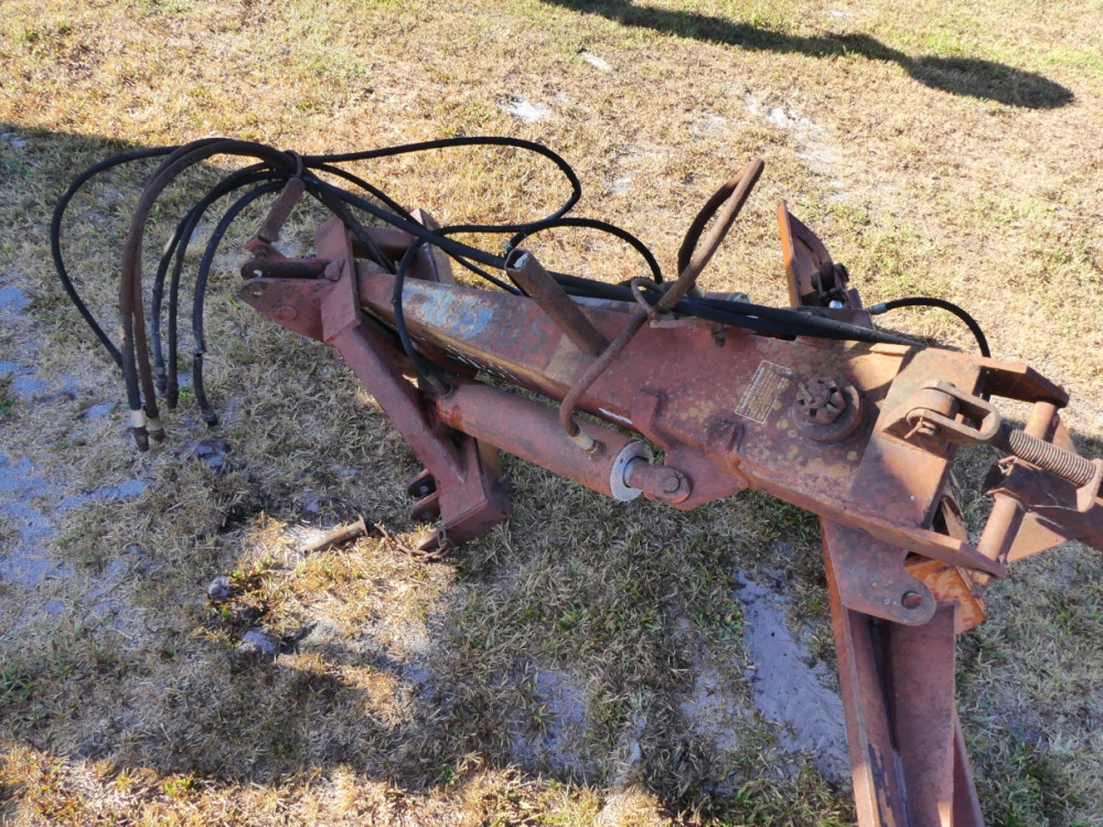 #713 - Rhino R950 | DeMott Auction