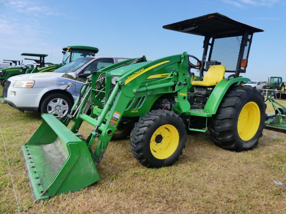 #532 - 2015 John Deere 4105 | DeMott Auction