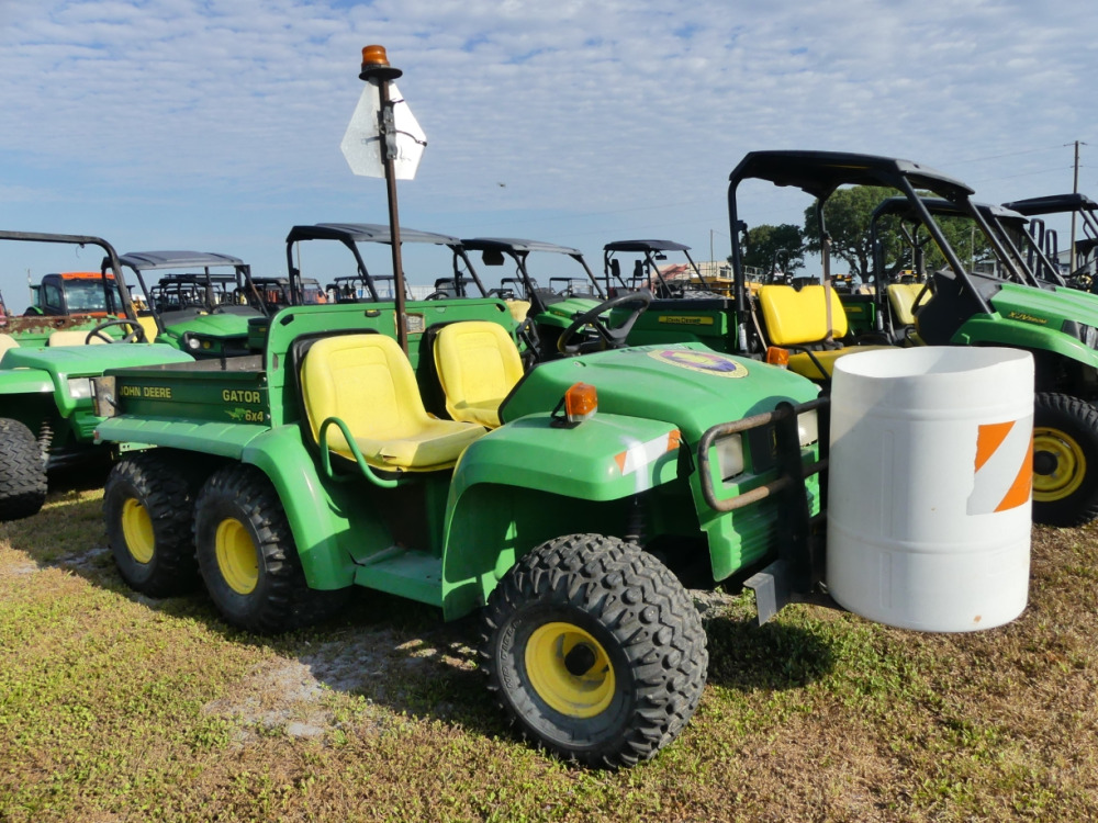 #464 - 2001 John Deere 6X4 | DeMott Auction