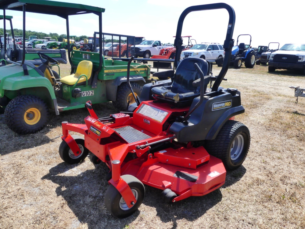 #452 - Snapper Pro S125XT Mower | DeMott Auction