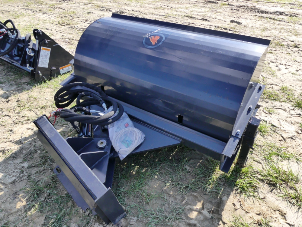 Quick Attach Sweeper #358 - Wolverine Quick Attach Mini Sweeper | DeMott Auction