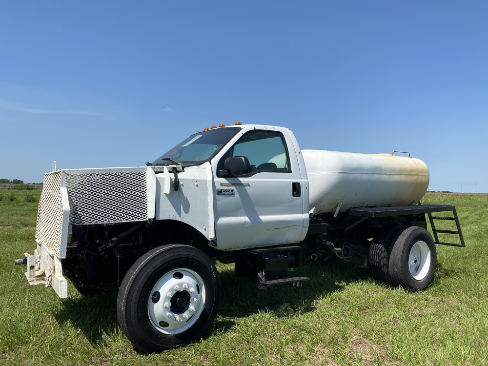 #2040 - Ford F-650 Super Duty | DeMott Auction