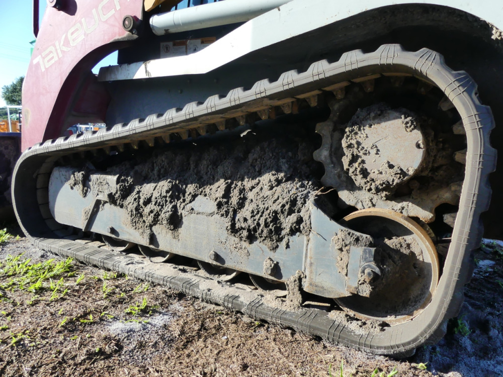 #895 - 2020 Takeuchi TL8 Skid Steer | DeMott Auction