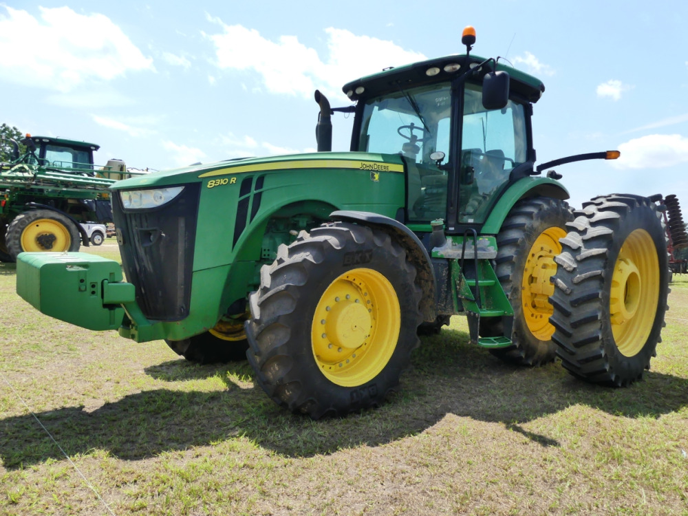 #513 - 2014 John Deere 8310R | DeMott Auction
