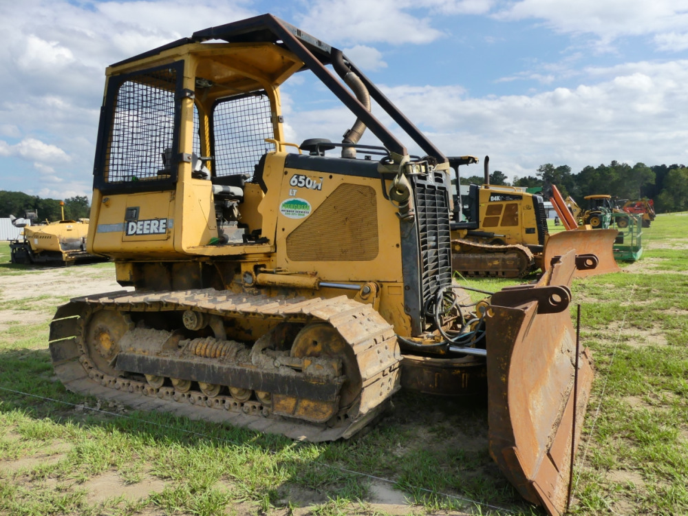 #296 - Deere 650H LT | DeMott Auction