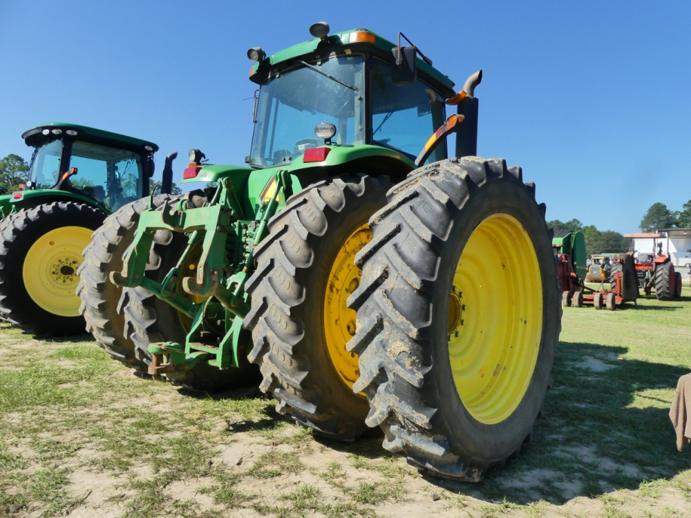 #370 - 2003 John Deere 8520 | DeMott Auction
