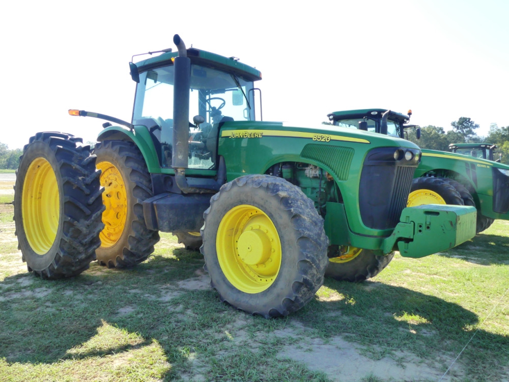 #370 - 2003 John Deere 8520 | DeMott Auction