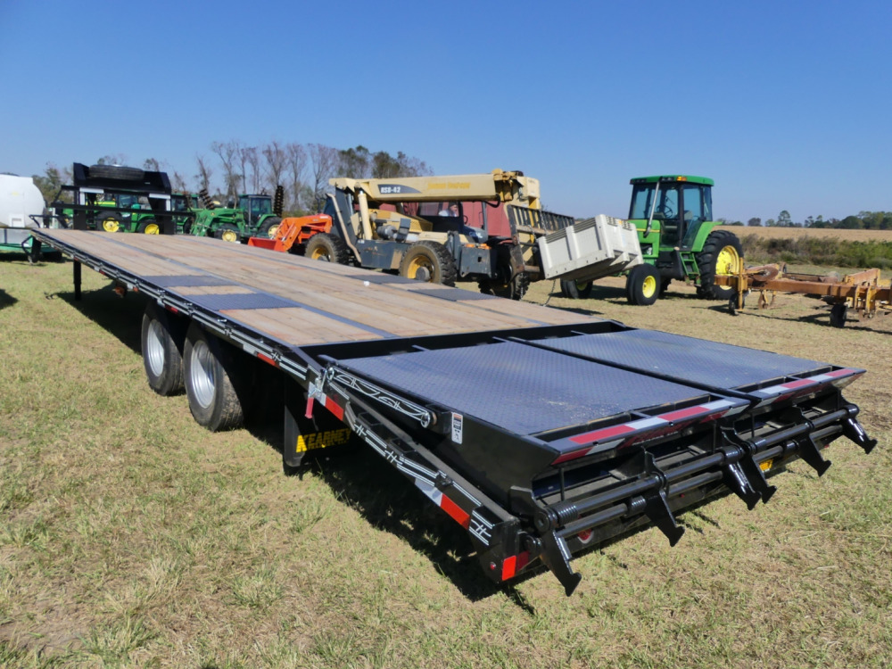 544A 2024 KEARNEY 102''X32' DeMott Auction