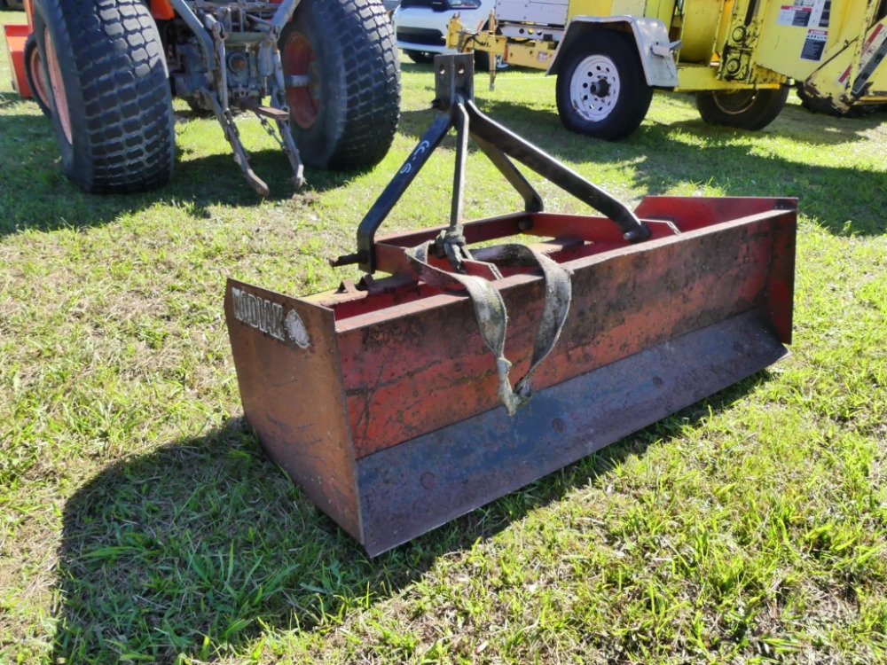 554 BOX BLADE DeMott Auction