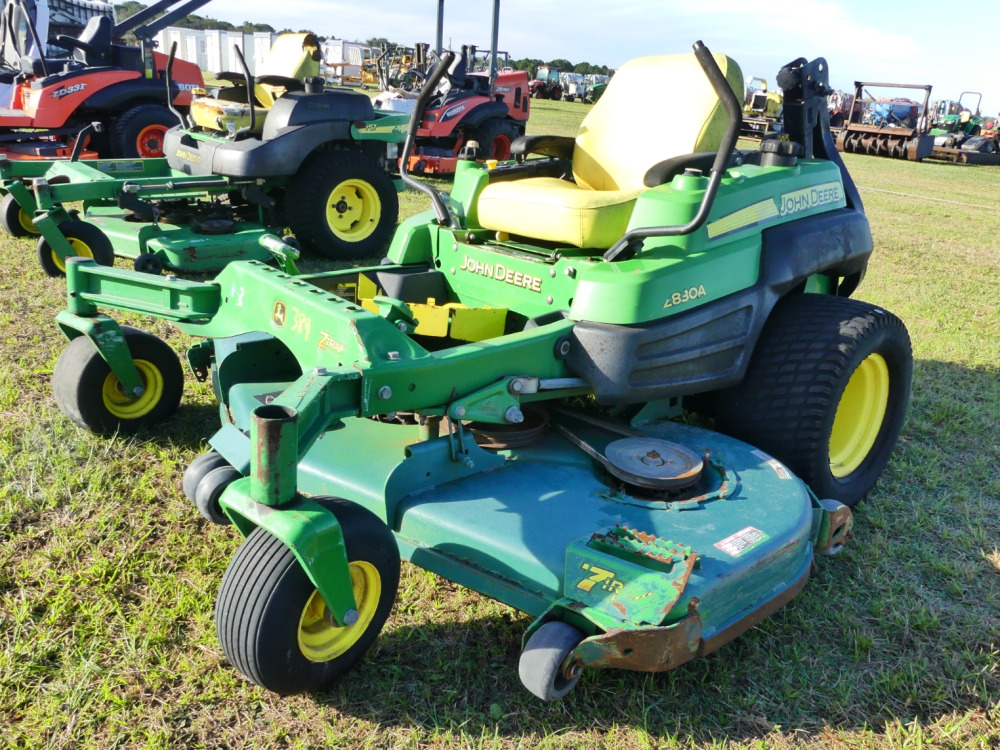 389 JOHN DEERE Z830A DeMott Auction