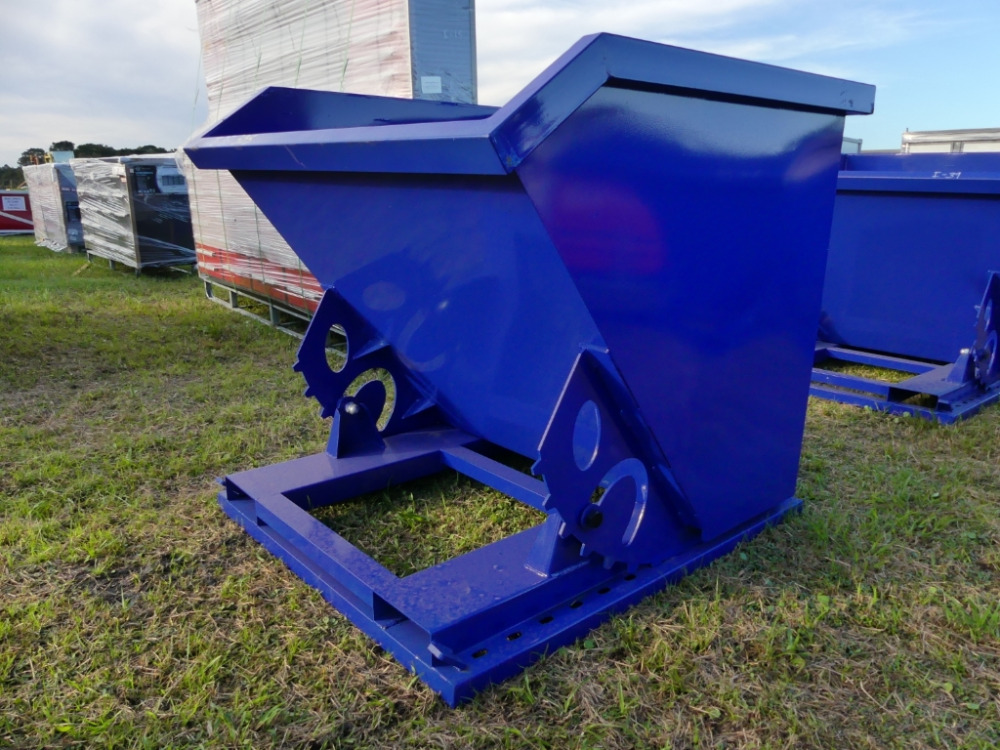 335 SELF DUMPING HOPPER DeMott Auction