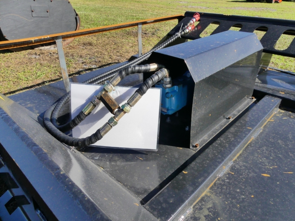 499 MOWER KING BRUSH CUTTER DeMott Auction