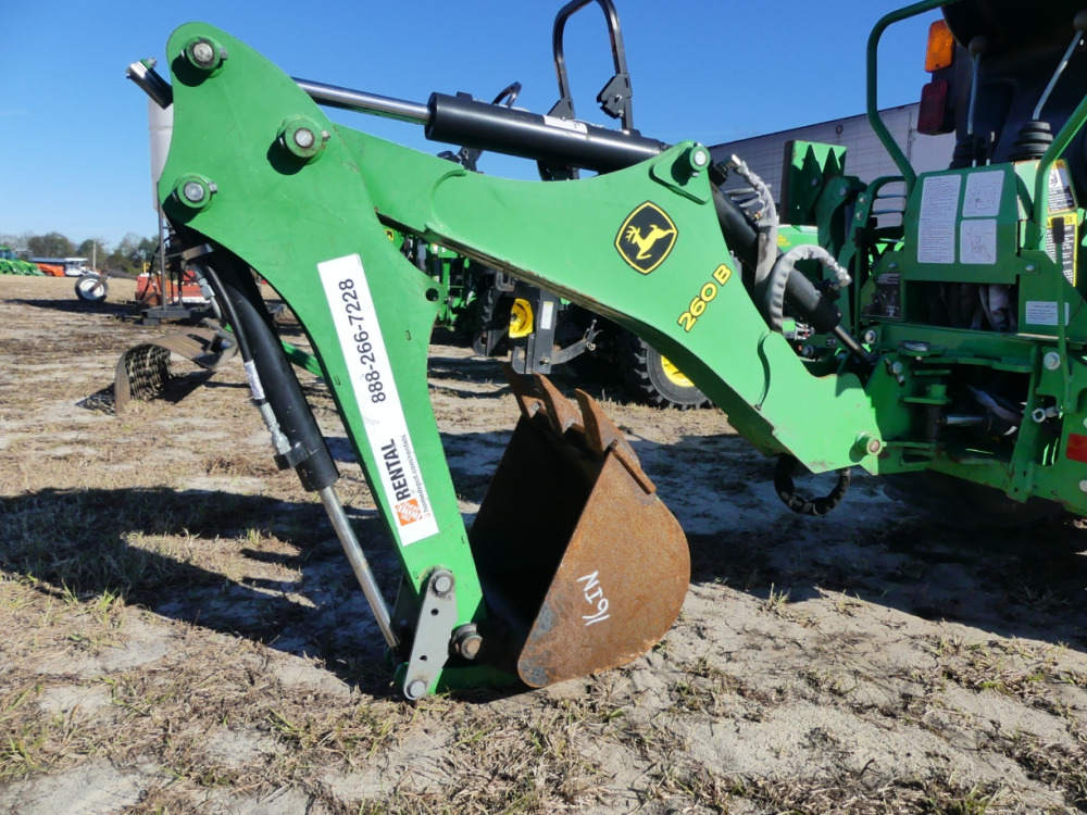 190 2018 JOHN DEERE 2025R DeMott Auction