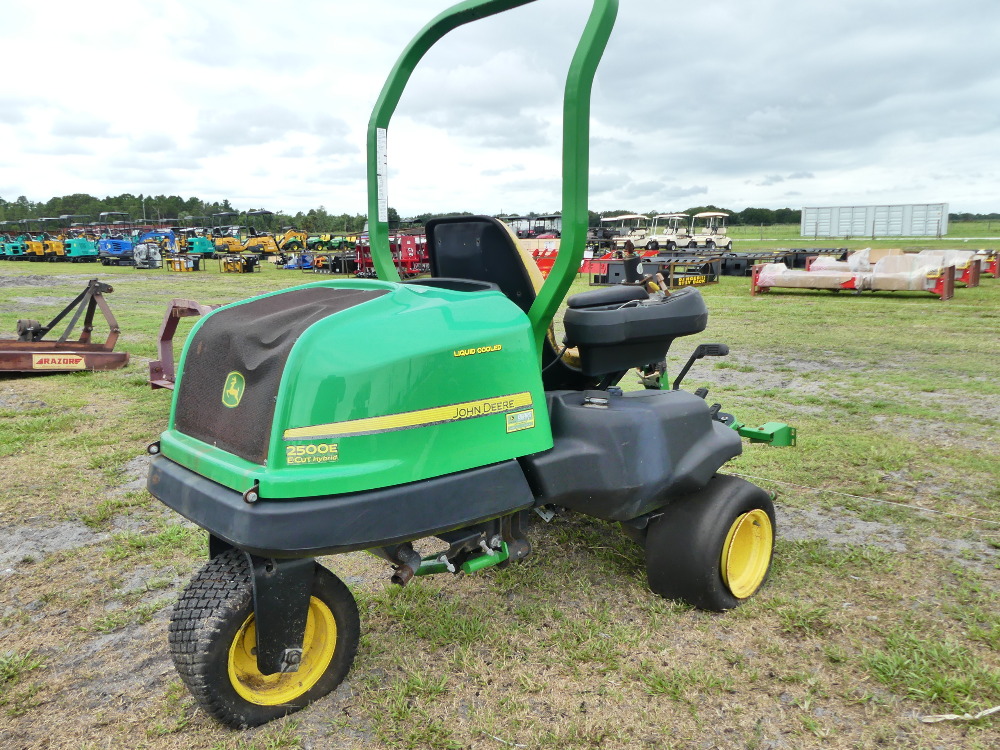 #2427 - 2016 John Deere 2500E Reel Mower | DeMott Auction