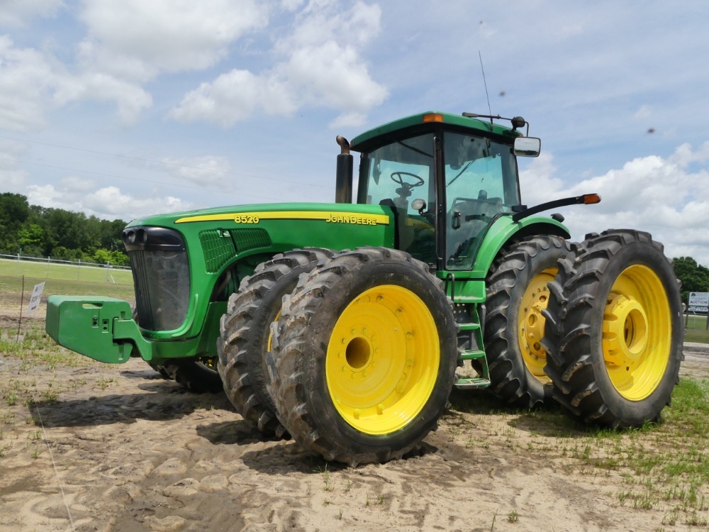 #1520 - John Deere 8520 | DeMott Auction