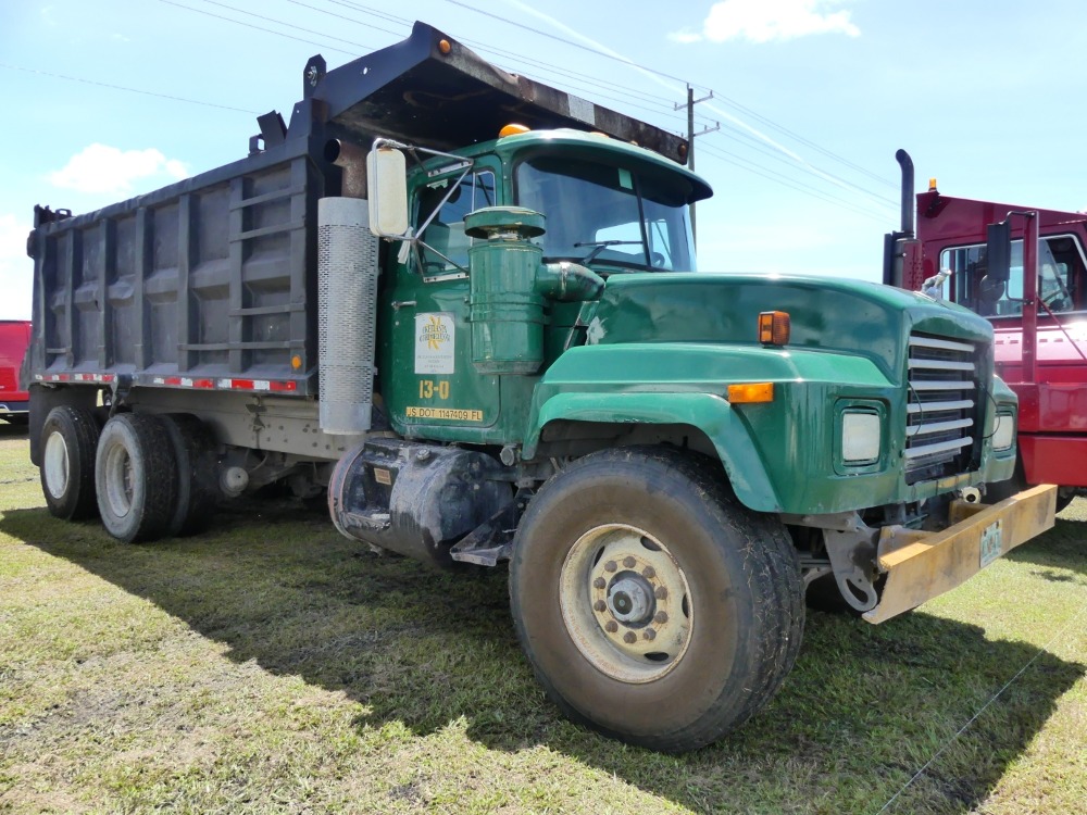 #1091 - 2000 Mack RD6905 | DeMott Auction