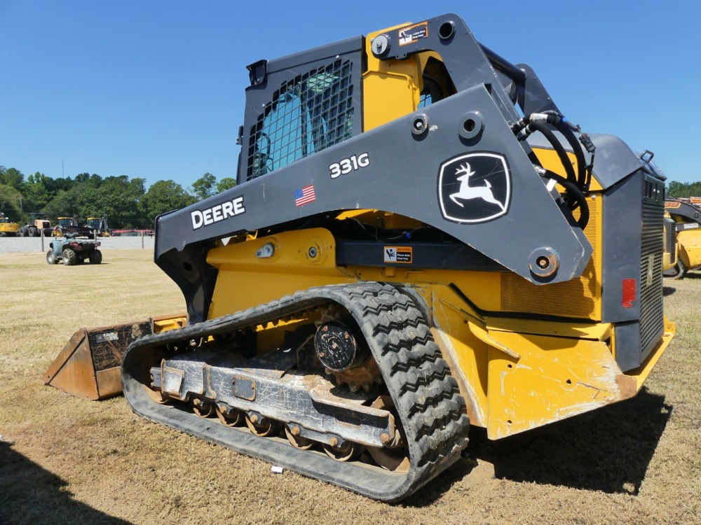 #151 - 2023 Deere 331G | DeMott Auction