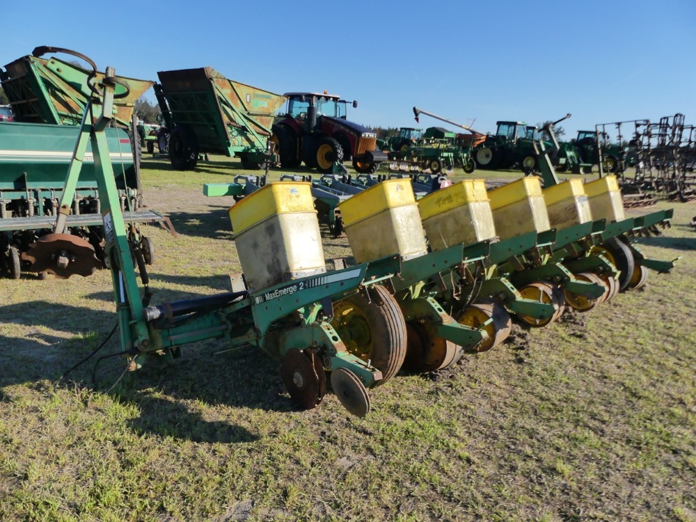 #1356 - John Deere 7300 | DeMott Auction