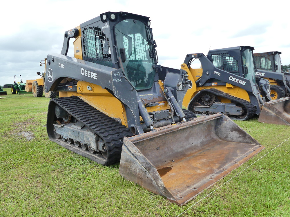 #1032 - 2023 Deere 331G | DeMott Auction