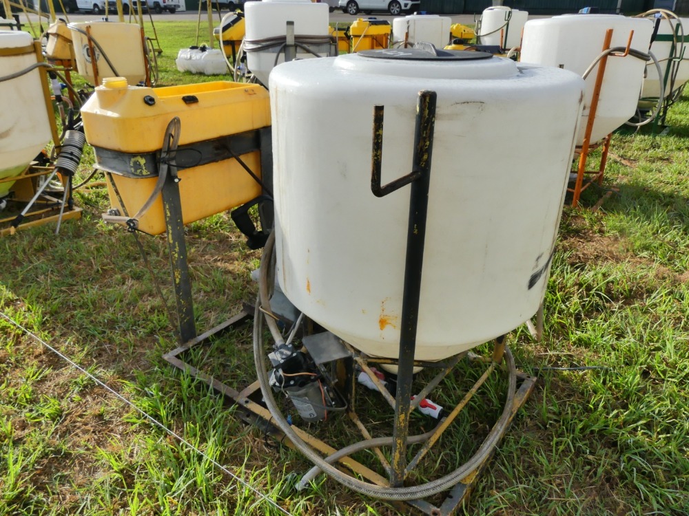 #66 - Chemical Containers 35 Gal Spray Rig | DeMott Auction