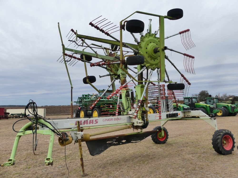 #1261 - Class Liner 880 Profile Hay Rake | DeMott Auction