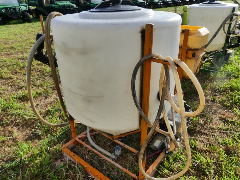#58 - Chemical Containers 35 Gal Spray Rig | DeMott Auction