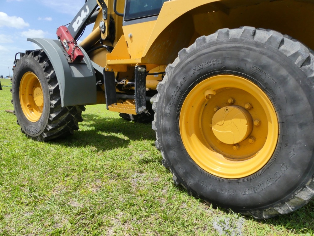 #1114 - 2014 Deere 324J | DeMott Auction