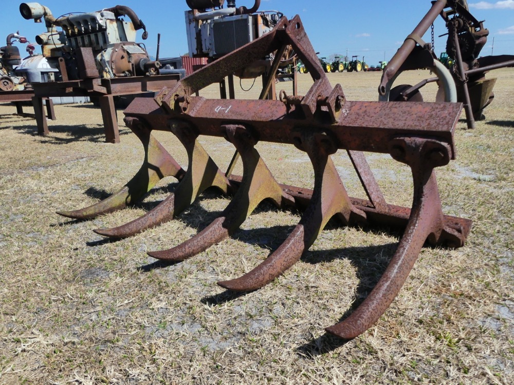 230sp Rippers #2948 - 3Pt. Ripper | DeMott Auction