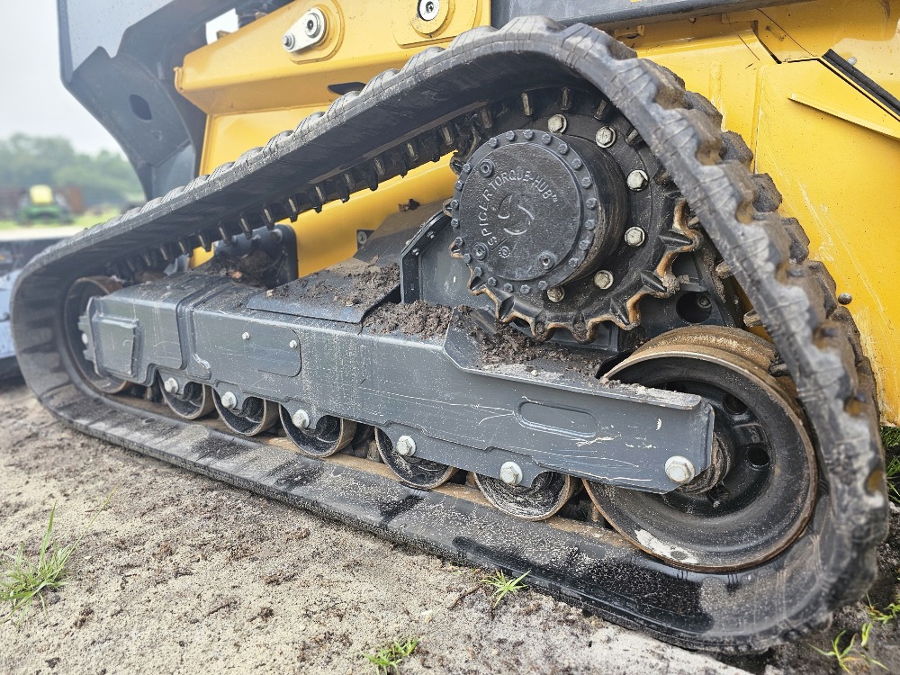 #1130 - 2025 Deere 335P | DeMott Auction
