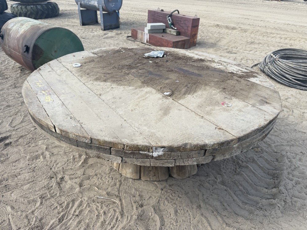 Roundcom 72a #72A - Round Wooden Table | DeMott Auction
