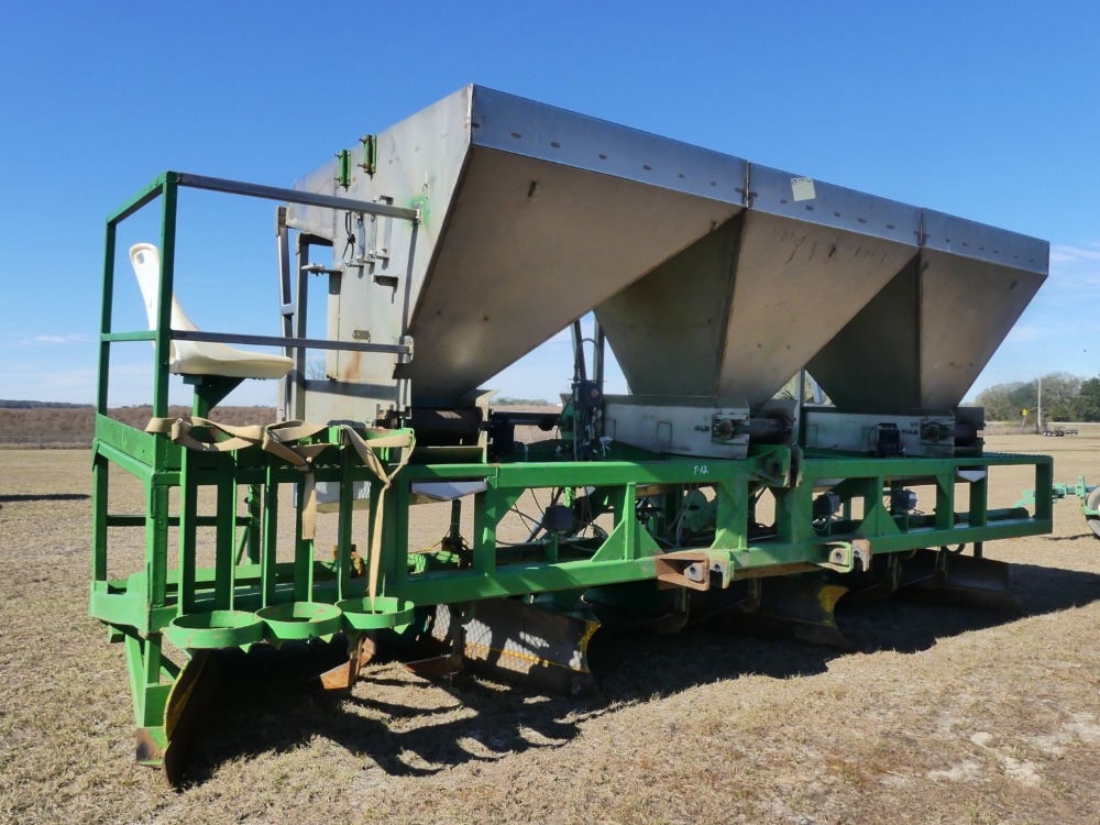 #1254 - Kennco 3pt 3 Row Super Bedder | DeMott Auction
