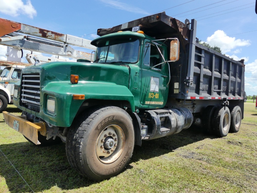 #1091 - 2000 Mack RD6905 | DeMott Auction