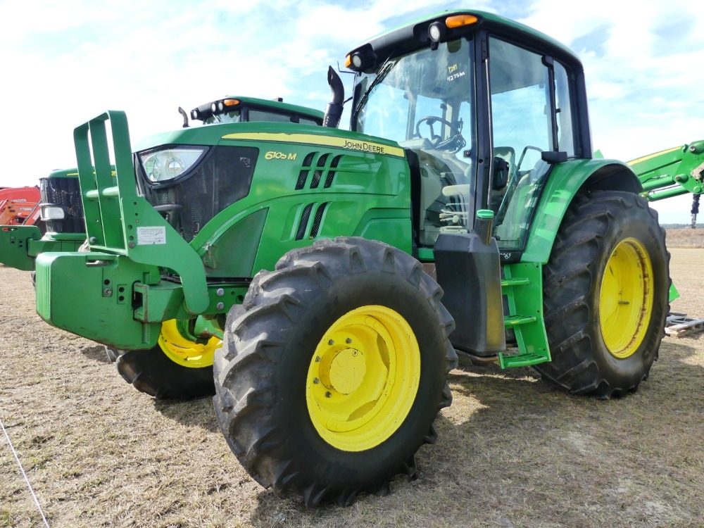 #1281 - 2015 John Deere 6105M | DeMott Auction
