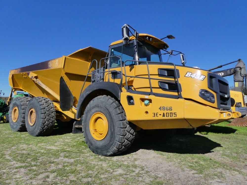#1154 - Bell B45E | DeMott Auction